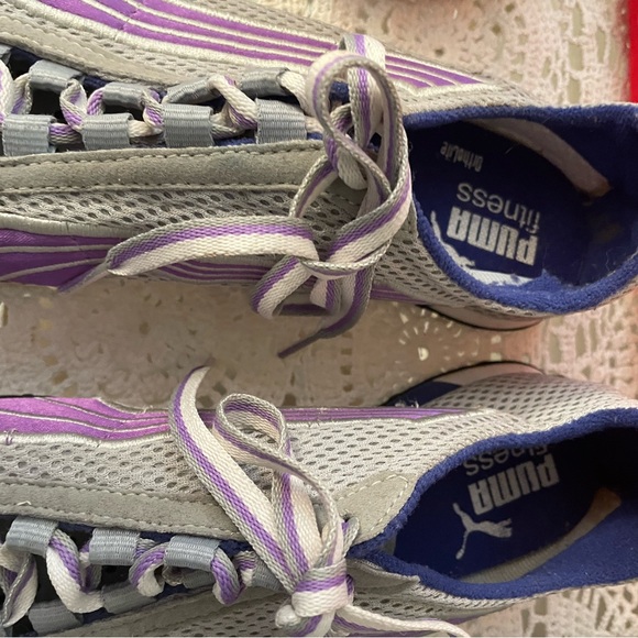 Puma lace up lightweight sneaker with bag - Picture 6 of 9